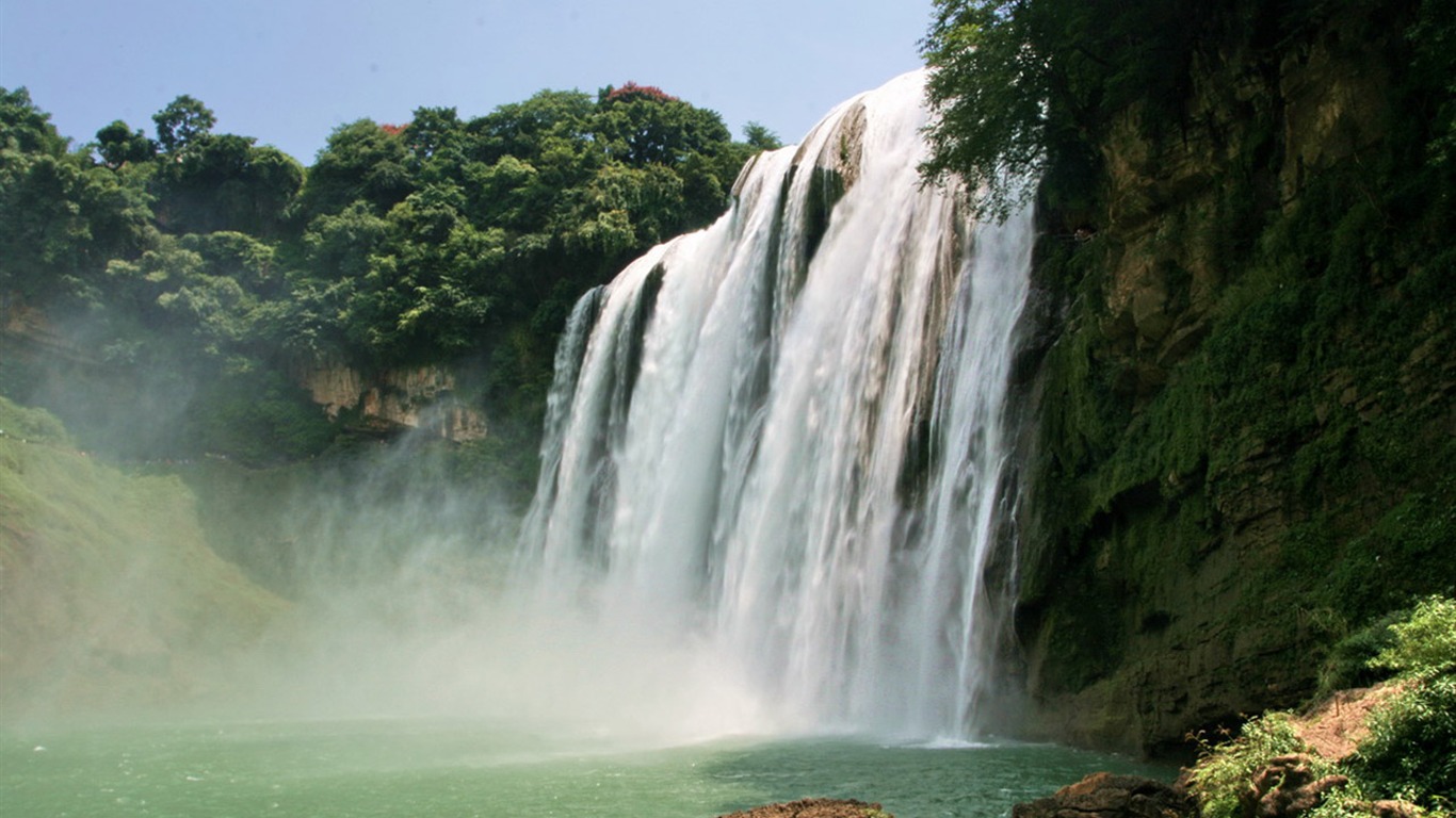 Huangguoshu Falls (Minghu obras Metasequoia) #1 - 1366x768