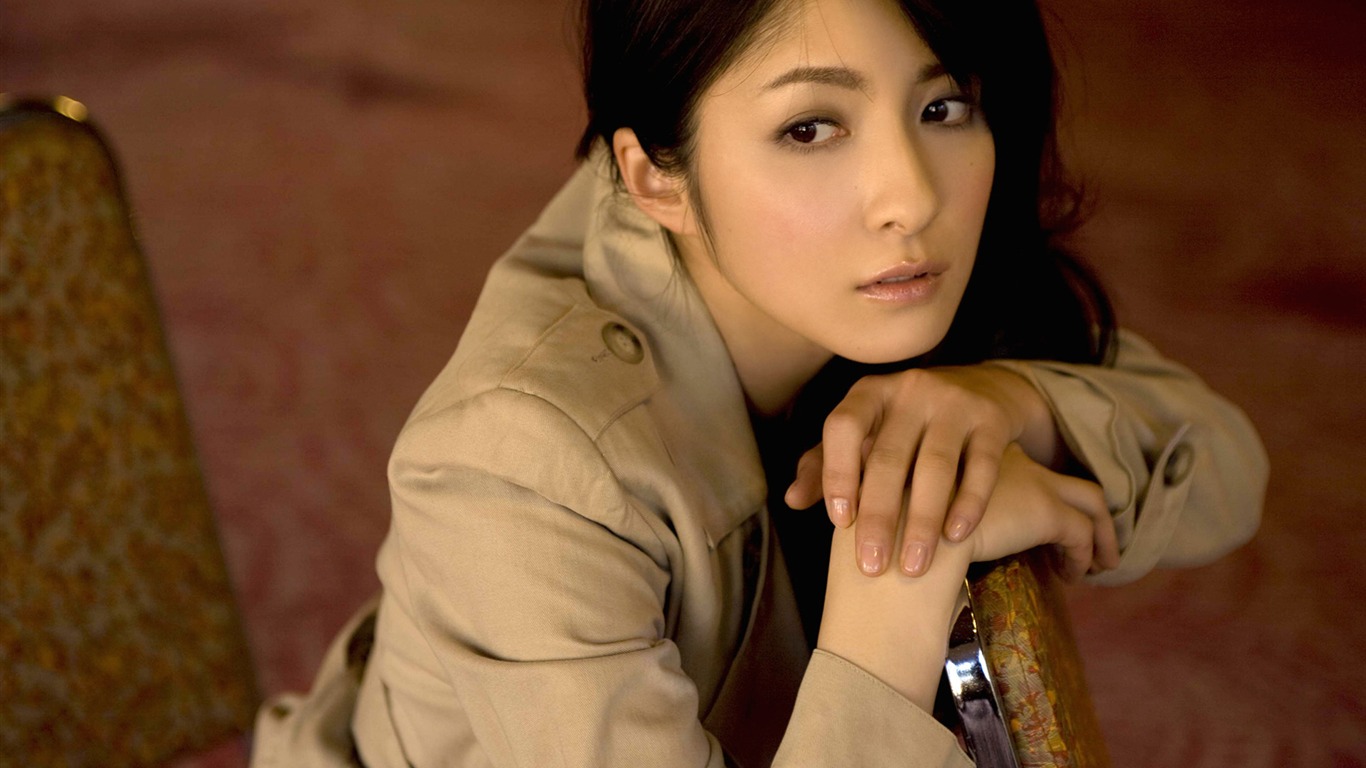 美女松木里菜 壁紙專輯(二) #9 - 1366x768