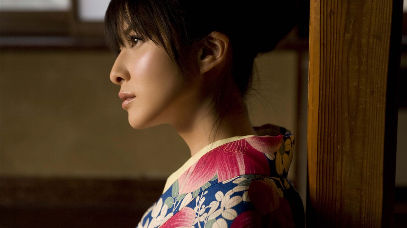 美女松木里菜 壁紙專輯(三) #20 - 1366x768