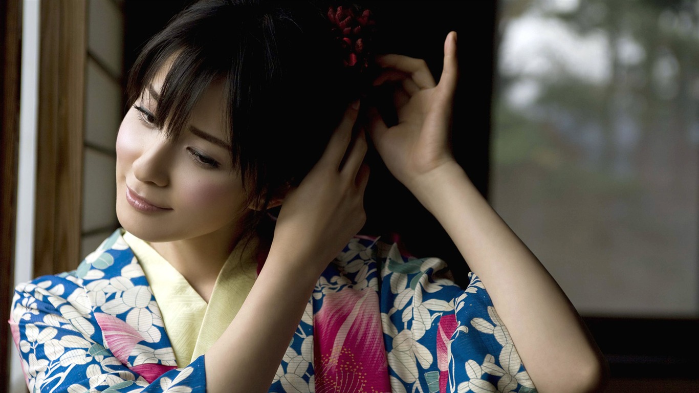 Beautiful pine-ri Choi Wallpapers (4) #3 - 1366x768