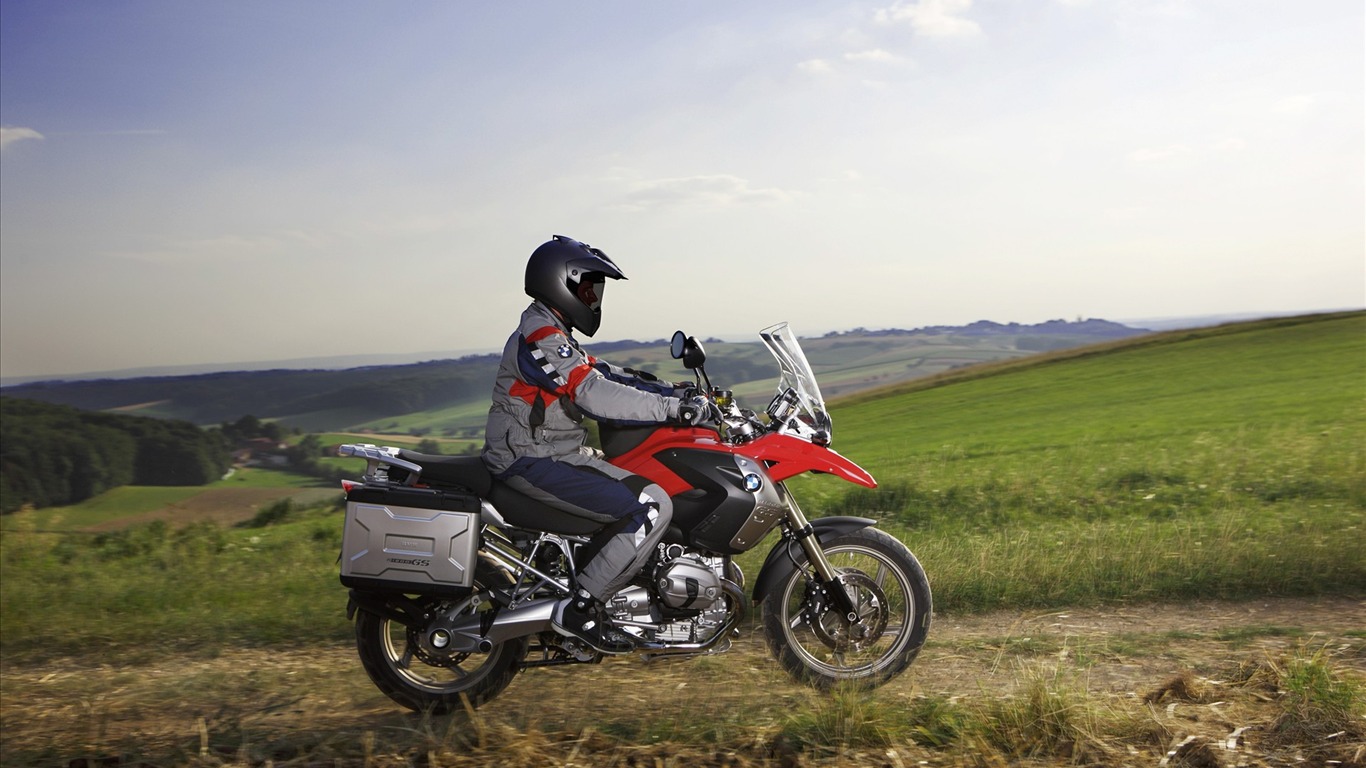 2010 BMW motocykl na plochu #6 - 1366x768