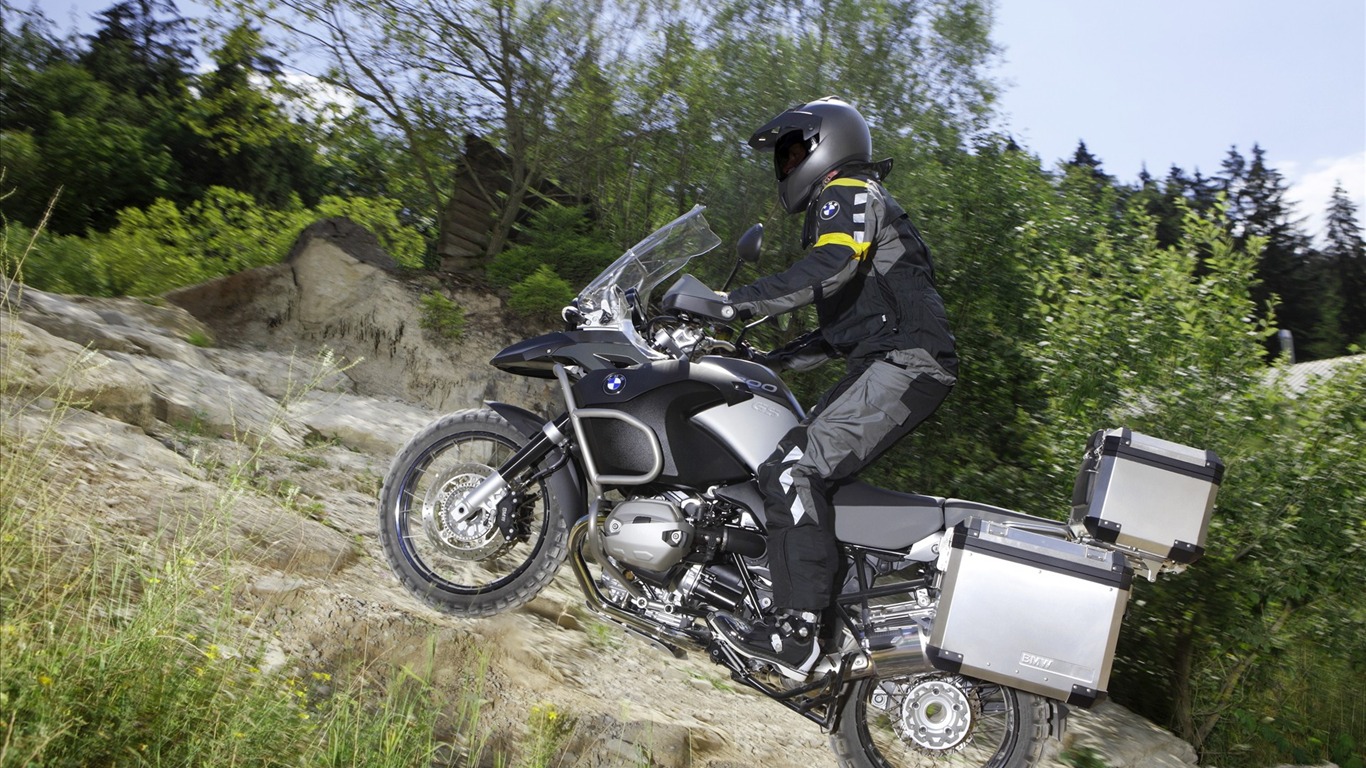 2010 BMW motocykl na plochu #9 - 1366x768