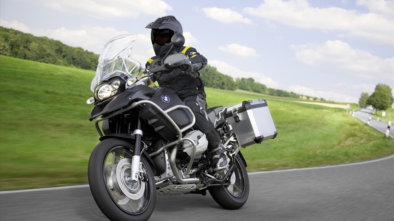 2010 fondos de pantalla de la motocicleta BMW #13 - 1366x768