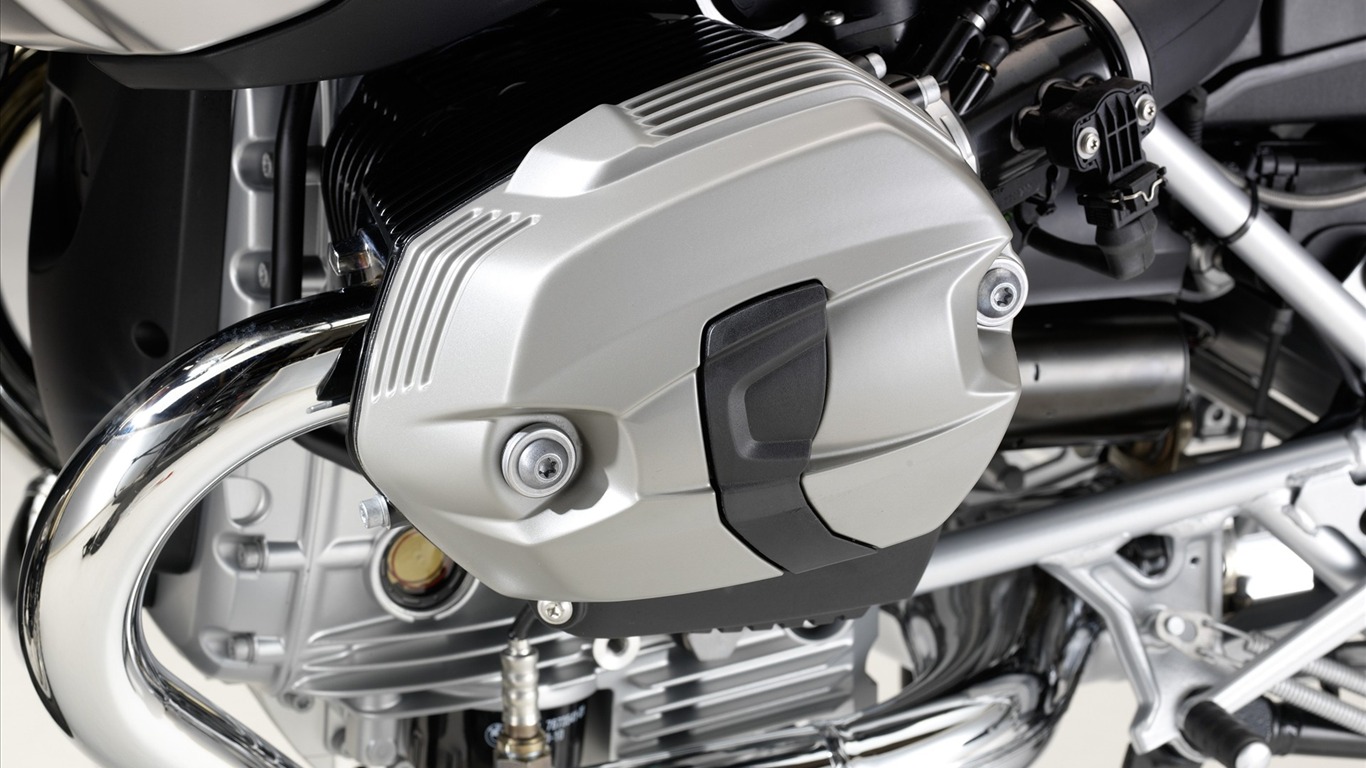 2010 BMW motorcycle wallpapers #23 - 1366x768