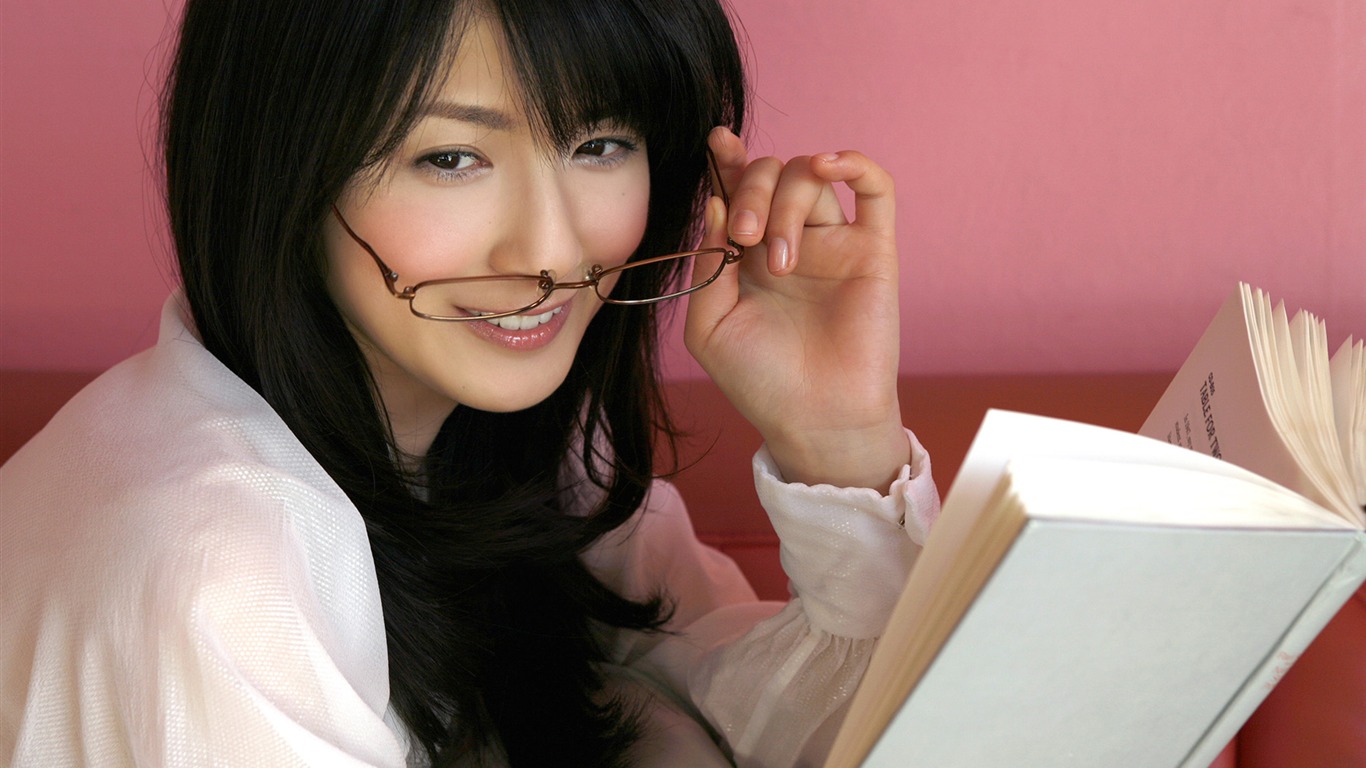 美女松木里菜 壁紙專輯(五) #2 - 1366x768