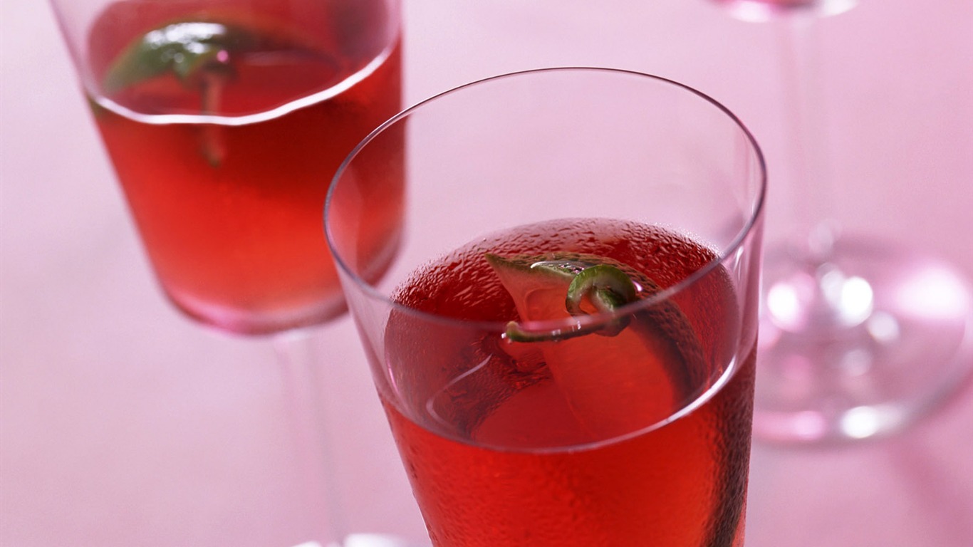 酒水與酒杯壁紙 #22 - 1366x768