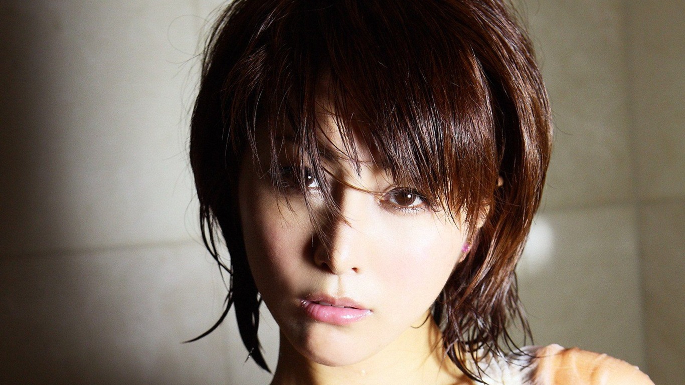 japonské Asami Kumakiri krásnou tapetu #5 - 1366x768