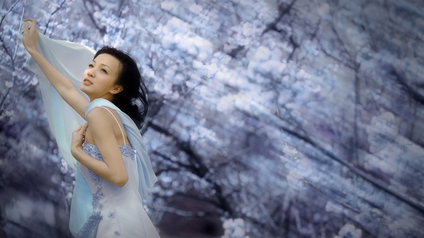 Beautiful pure bride wallpaper #11 - 1366x768