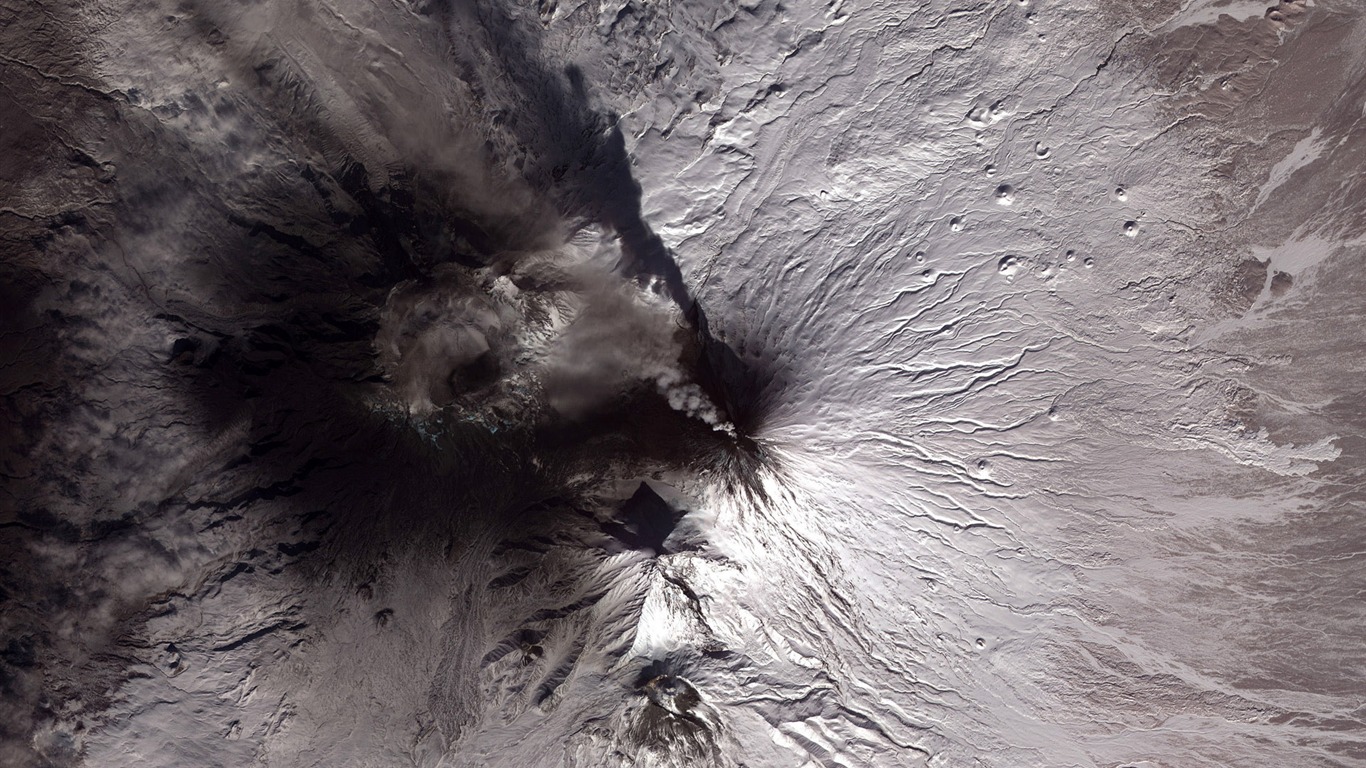 HD wallpaper beautiful bird's-eye view of Earth #9 - 1366x768