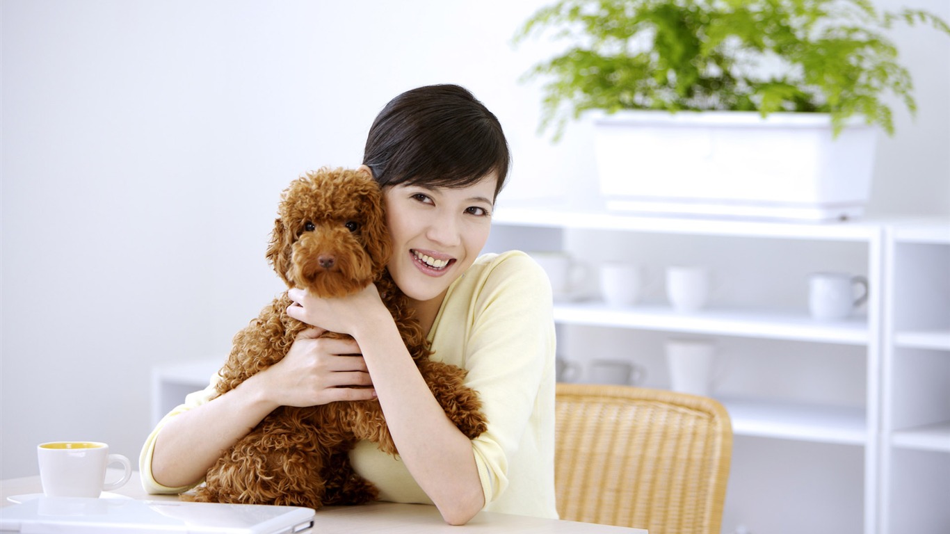 美女與寵物高清壁紙 #15 - 1366x768