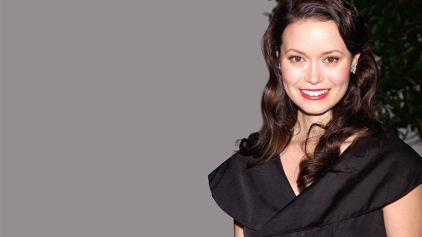 Summer Glau 薩摩·格拉 #8 - 1366x768