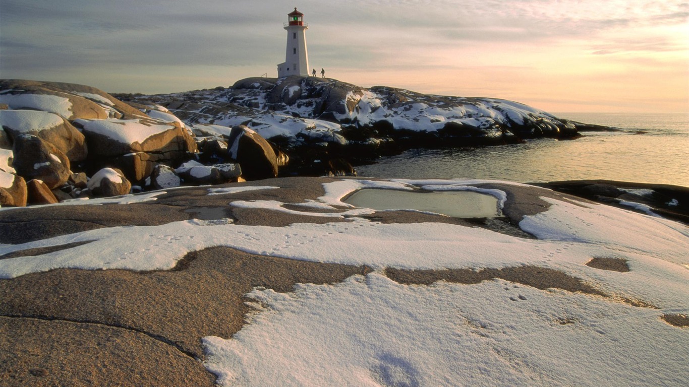 Coastal Lighthouse HD Wallpaper #10 - 1366x768