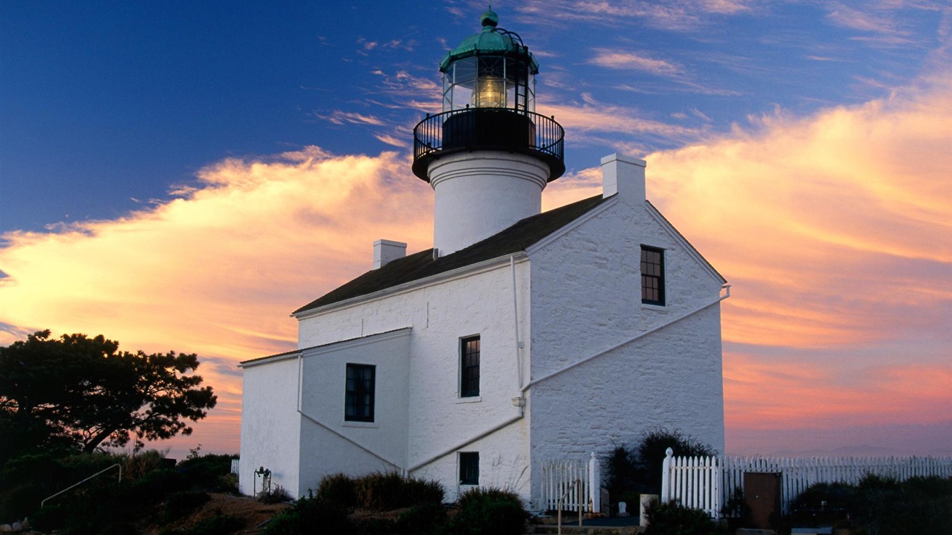 Pobřežní Lighthouse HD Wallpaper #12 - 1366x768
