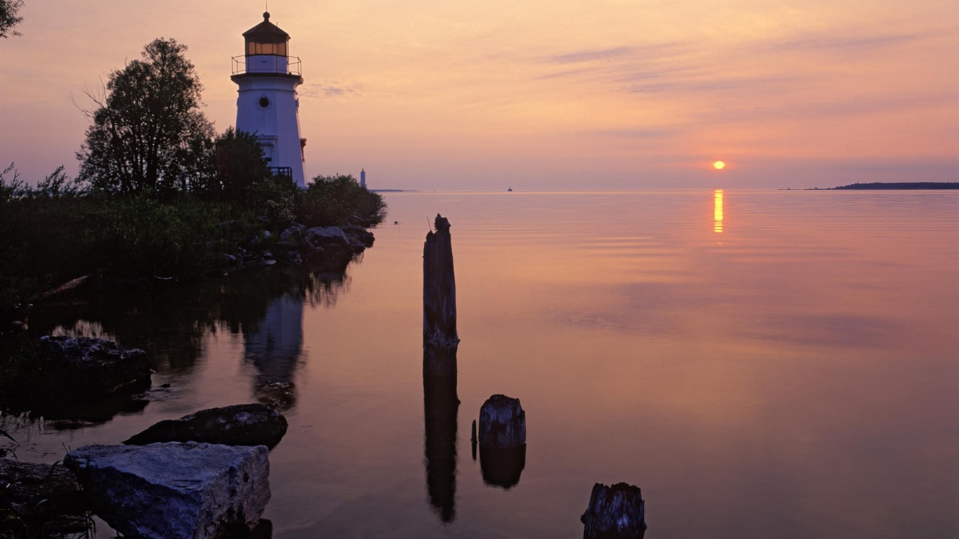 Coastal Lighthouse HD Wallpaper #32 - 1366x768