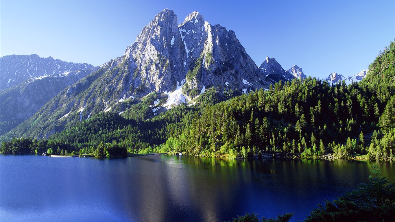 Windows7 官方主題壁紙 #15 - 1366x768