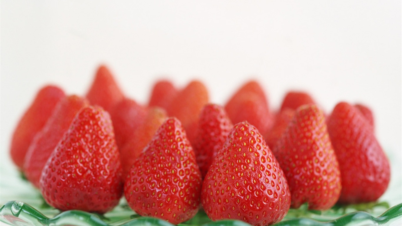 Fond d'écran aux fraises fraîches #23 - 1366x768