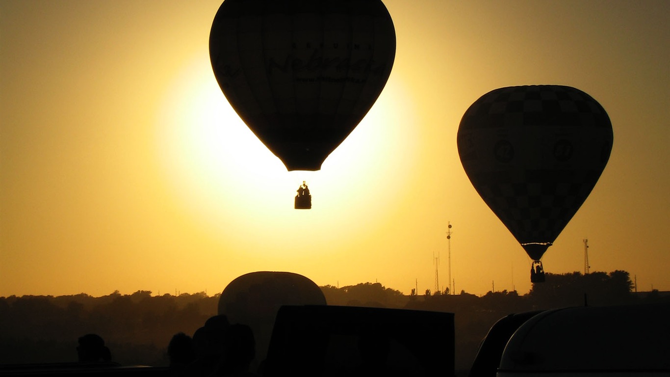 Hot air balloon wallpaper #7 - 1366x768