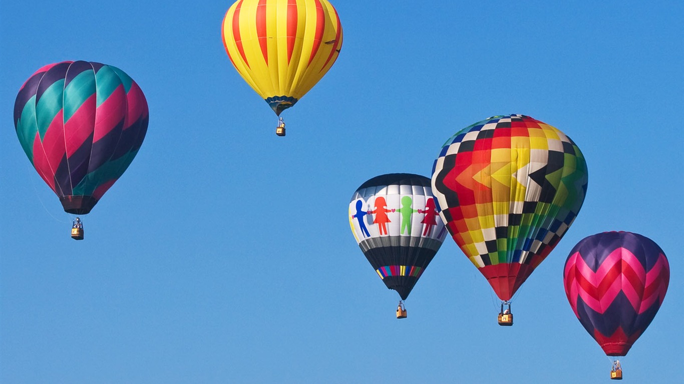 Hot air balloon wallpaper #11 - 1366x768