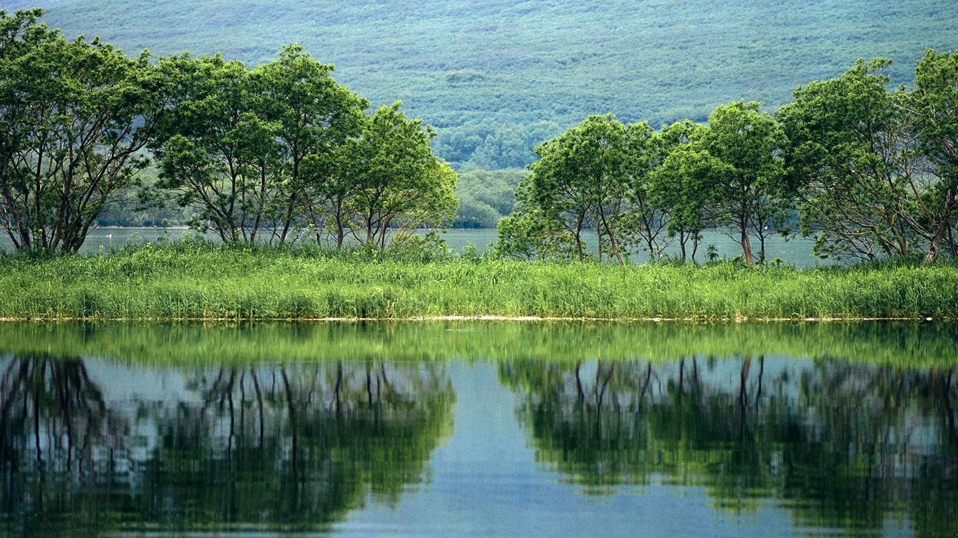 Windows7 oficiální scénické wallpaper #18 - 1366x768