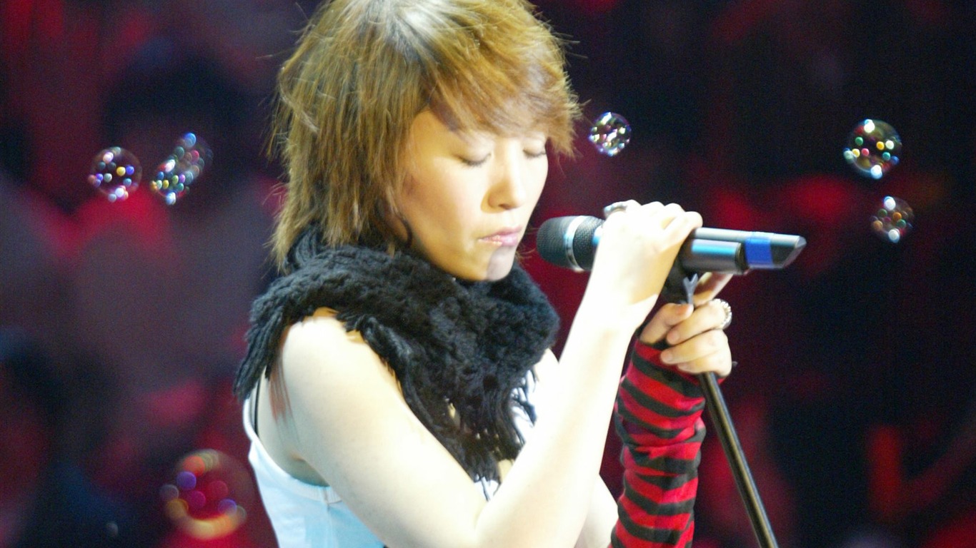 歌手陳琳壁紙 #3 - 1366x768
