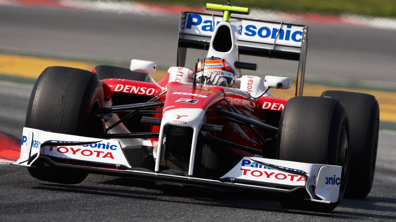 Toyota TF109 2009 F1 Car wallpaper #7 - 1366x768