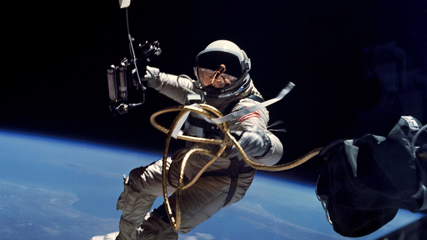 NASA prostor HD Tapety na plochu #9 - 1366x768