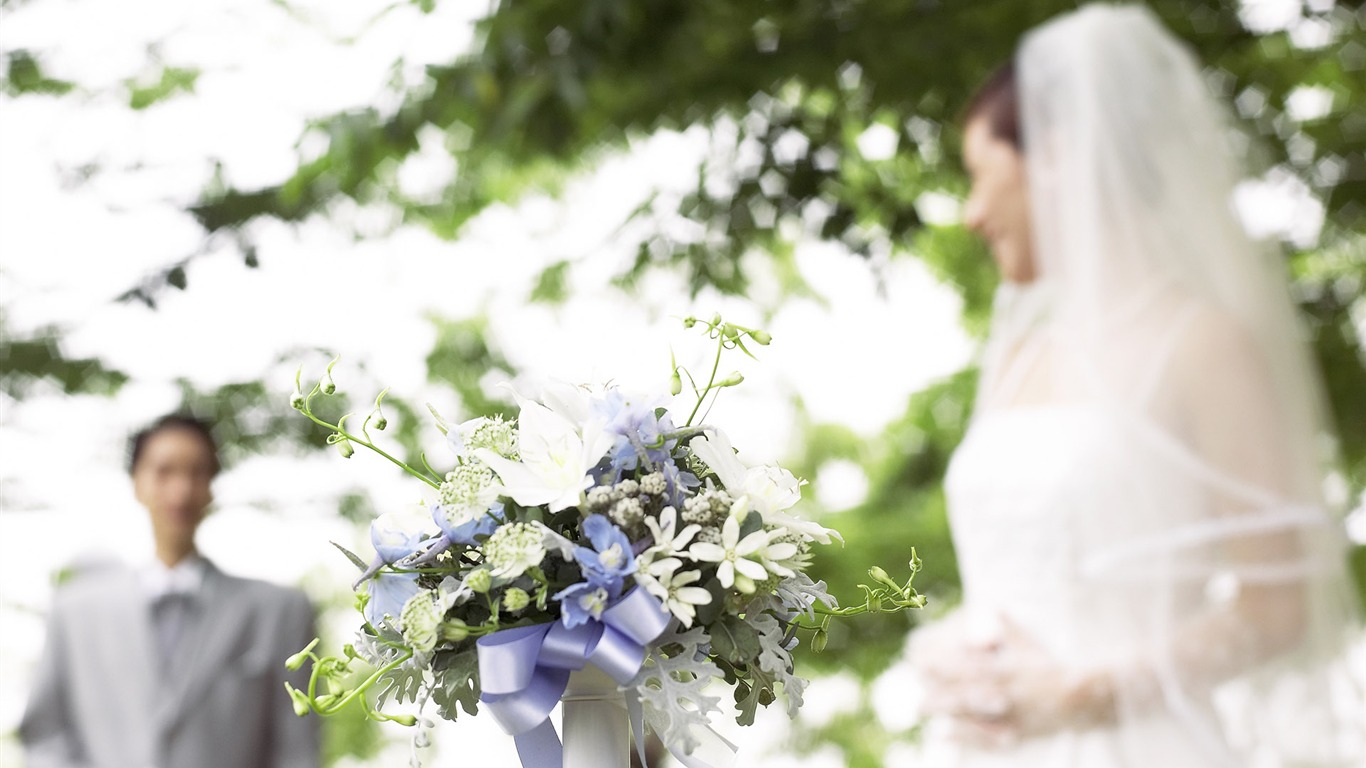 Wedding flower wedding ring wallpaper(2) #5 - 1366x768
