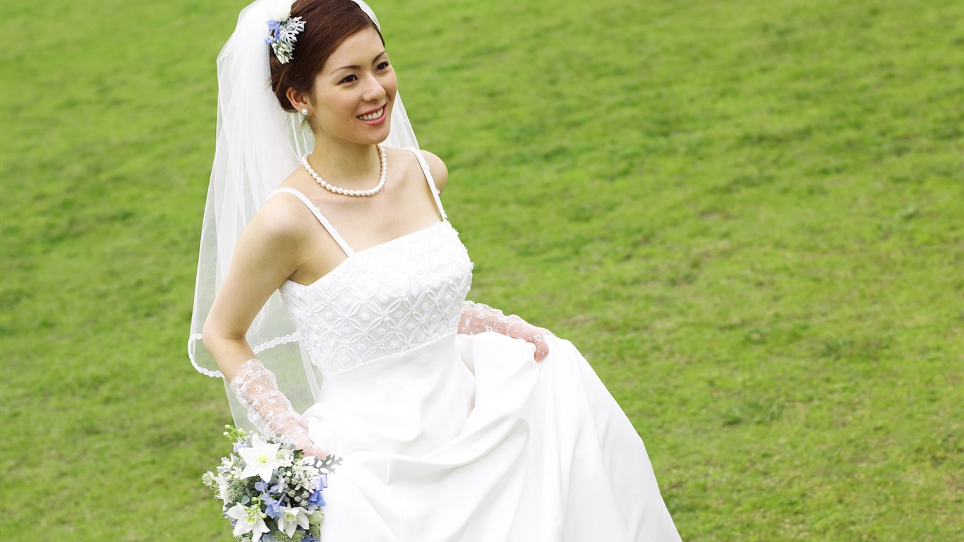 Wedding flower wedding ring wallpaper(2) #7 - 1366x768