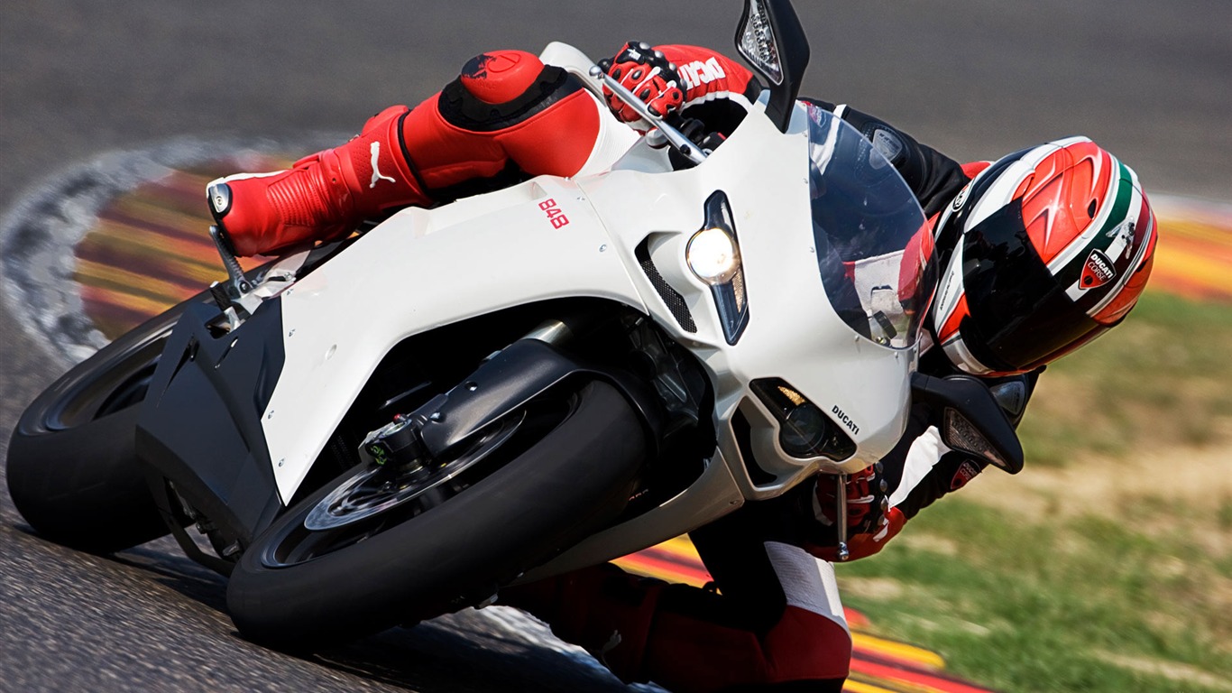 Turn Motocykl Tapeta Kolekce #31 - 1366x768