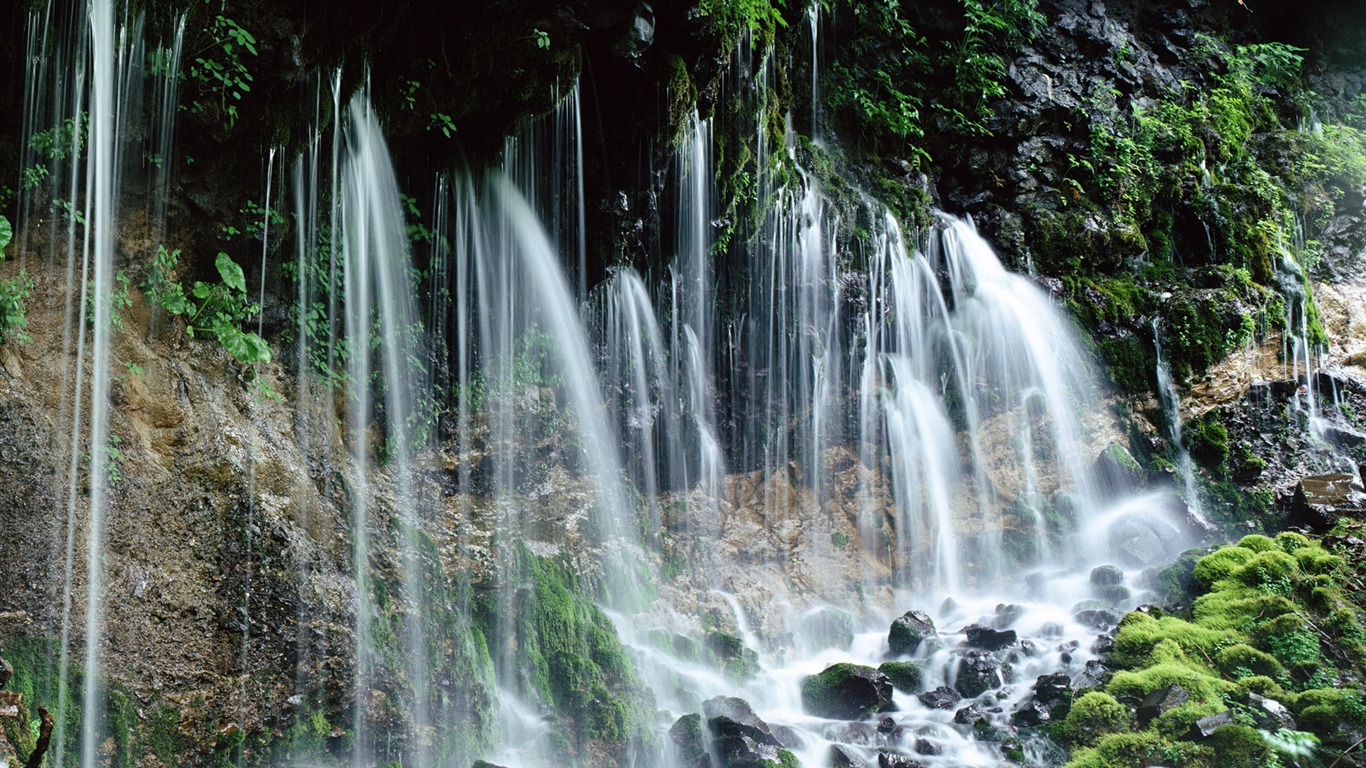 滝は、HD画像ストリーム #19 - 1366x768