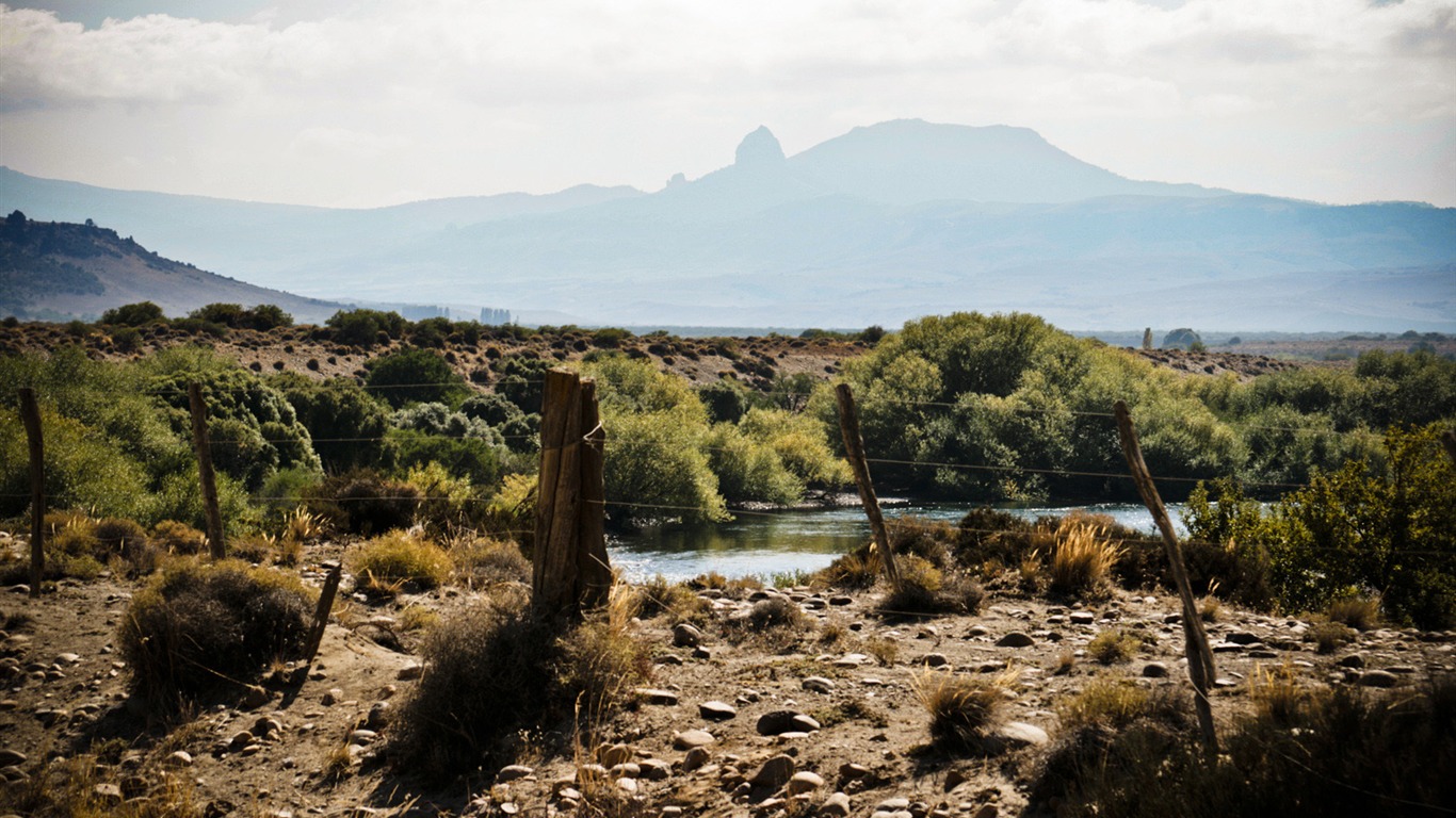 Patagonia přírodní scenérie Tapeta #25 - 1366x768