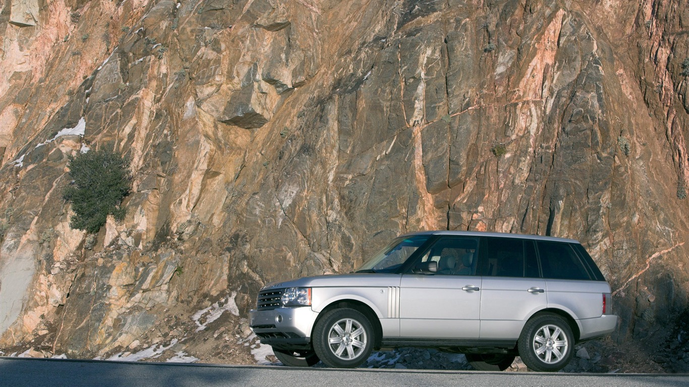 Land Rover Wallpapers Album #16 - 1366x768
