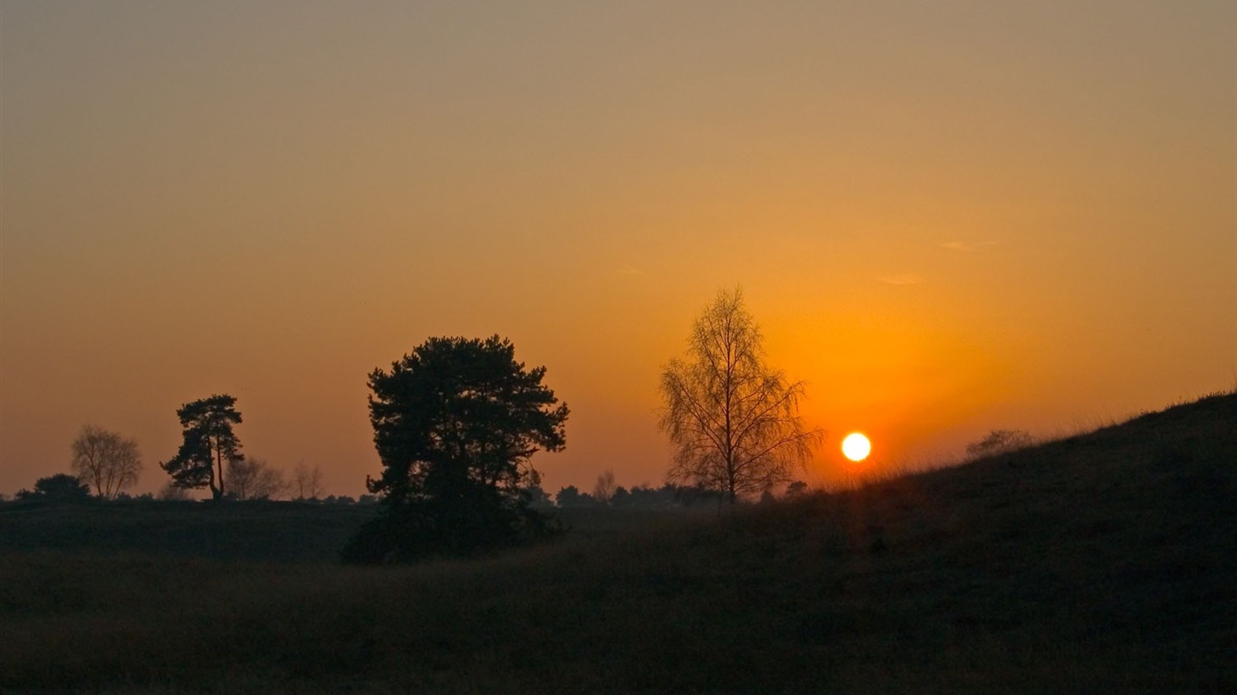 Glow du coucher du soleil HD Wallpaper exquise (1) #27 - 1366x768