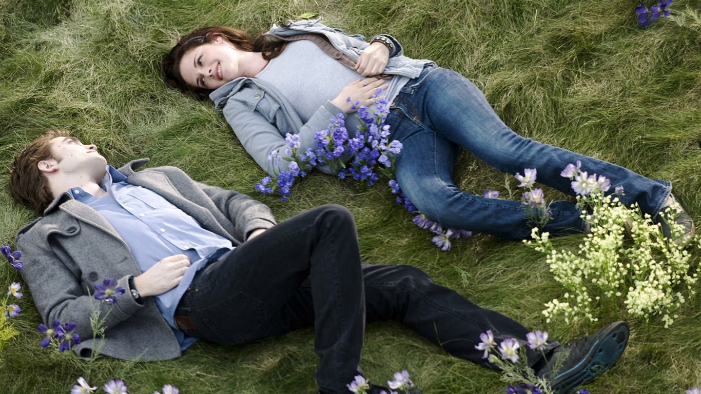 The Twilight Saga: Nouvel album Moon wallpaper (3) #20 - 1366x768