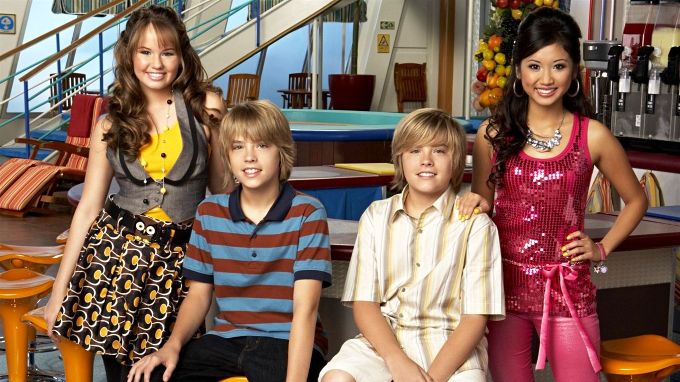 Suite Life na palubě tapetu #1 - 1366x768
