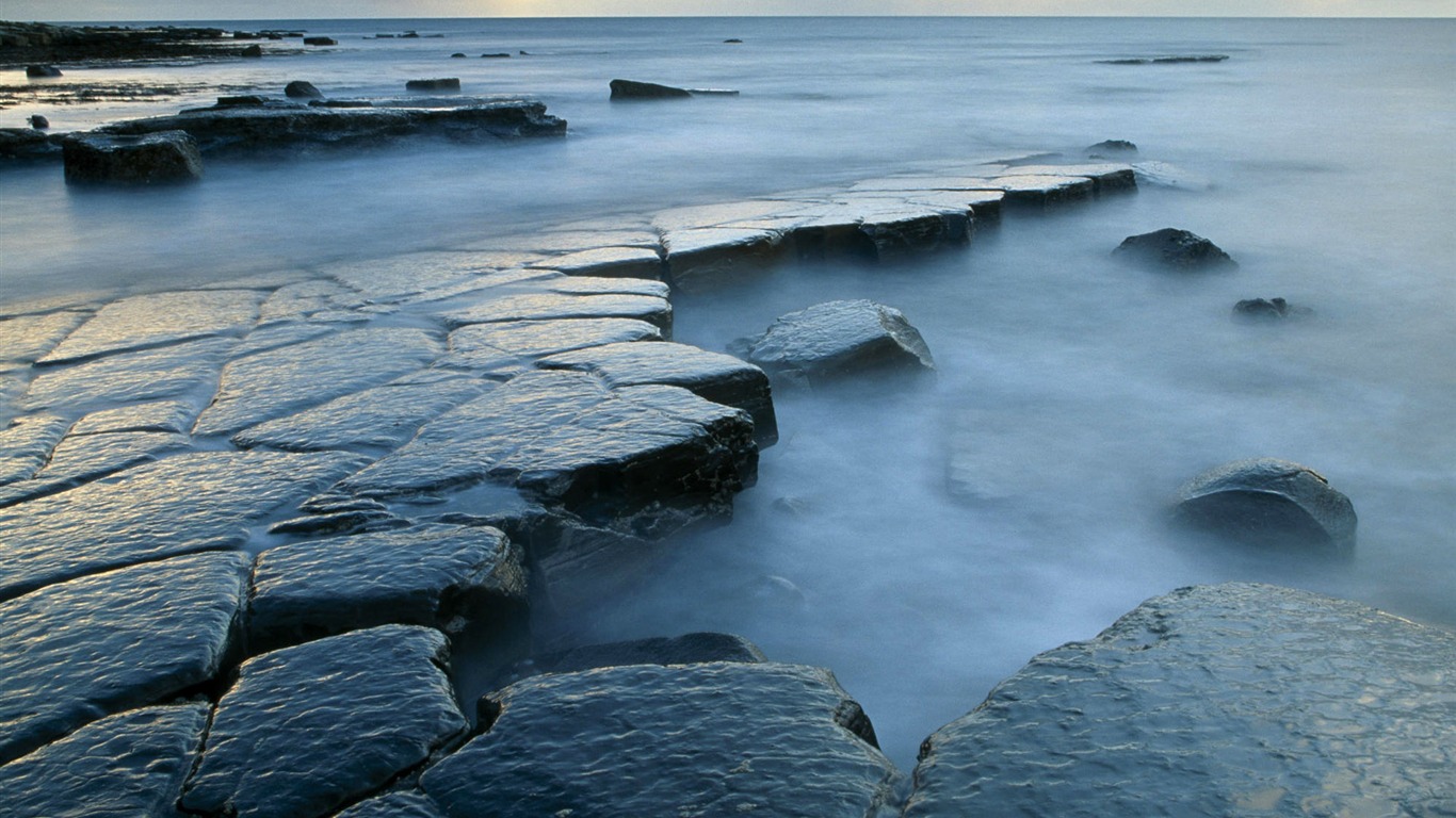 Charming natural scenery HD Wallpaper (1) #2 - 1366x768