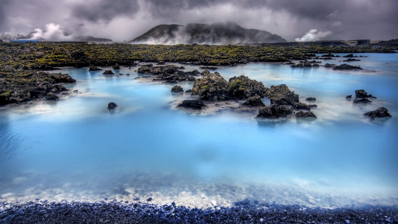 Icelandic scenery HD Wallpaper (1) #2 - 1366x768