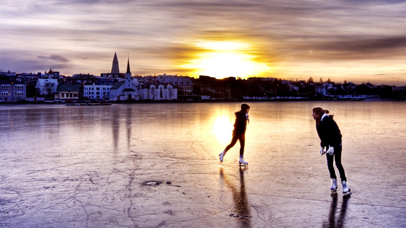 Icelandic scenery HD Wallpaper (1) #12 - 1366x768