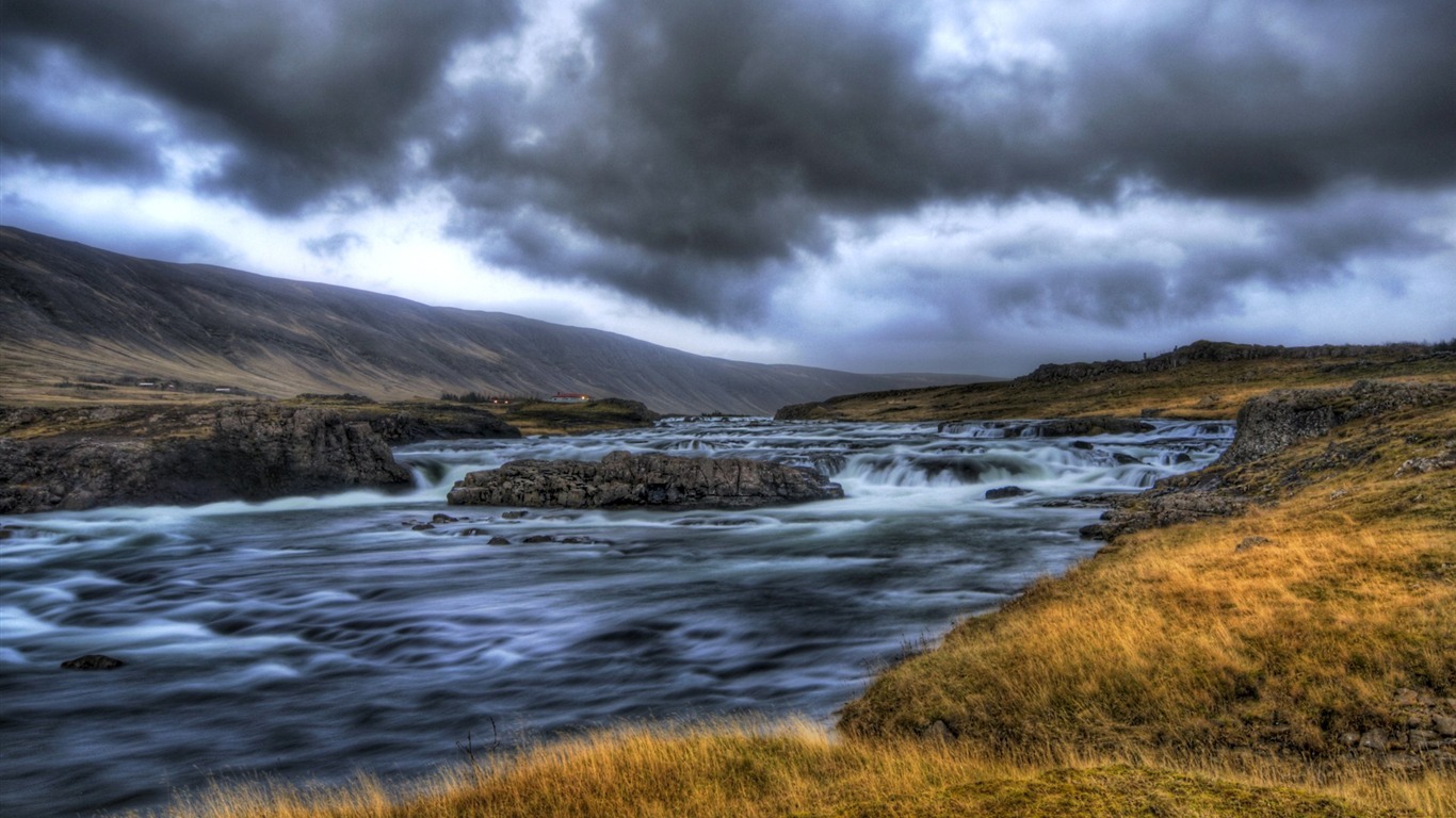 Icelandic scenery HD Wallpaper (1) #16 - 1366x768