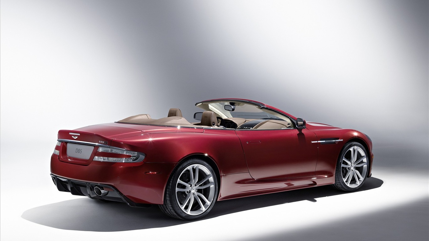 Aston Martin 阿斯顿·马丁 壁纸(三)4 - 1366x768