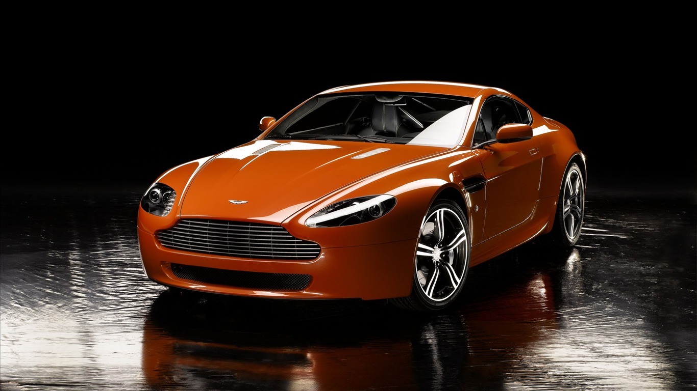 Aston Martin 阿斯顿·马丁 壁纸(四)3 - 1366x768