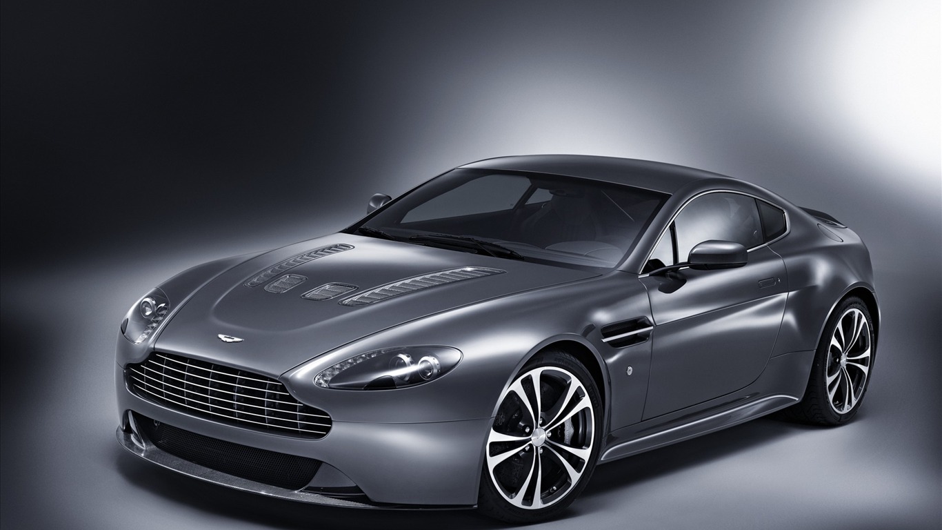 Aston Martin 阿斯顿·马丁 壁纸(四)9 - 1366x768