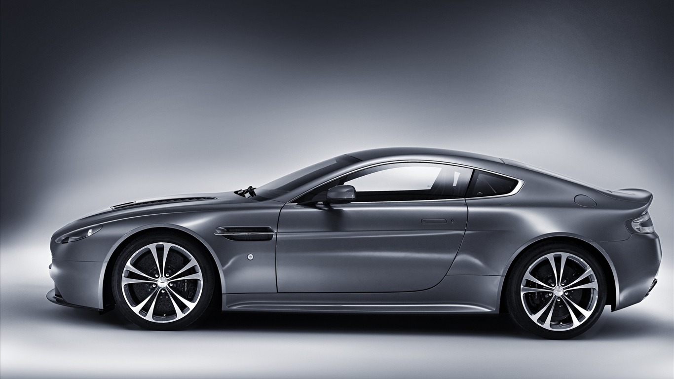 Aston Martin 阿斯頓·馬丁 壁紙(四) #10 - 1366x768
