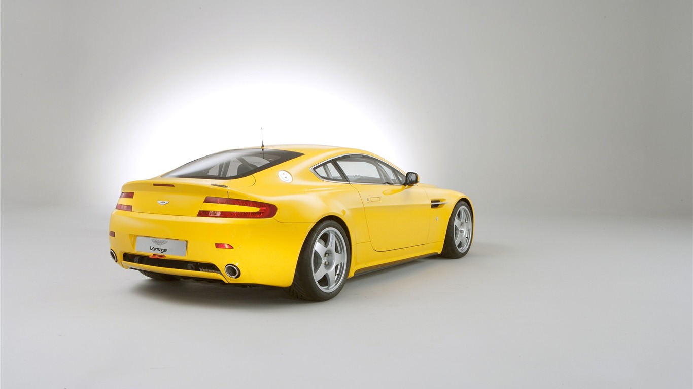 Tapety na plochu Aston Martin (4) #12 - 1366x768