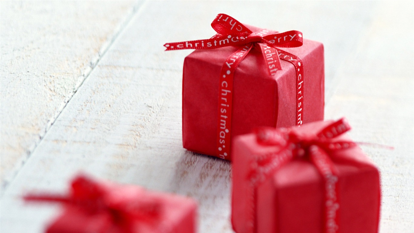 Flowers and gifts wallpaper (1) #4 - 1366x768