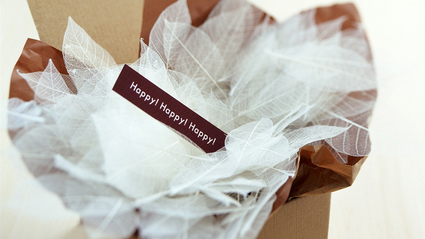Flowers and gifts wallpaper (1) #19 - 1366x768