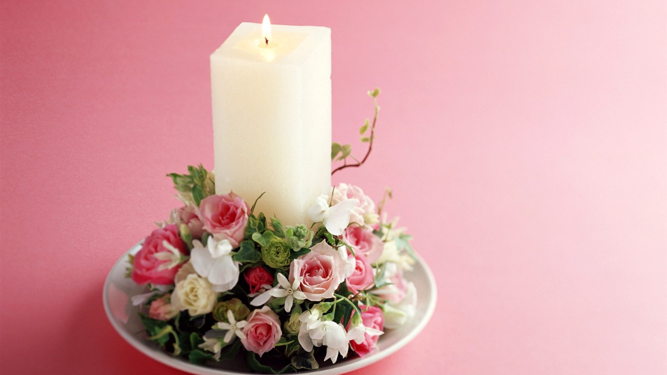 Flowers and gifts wallpaper (2) #20 - 1366x768