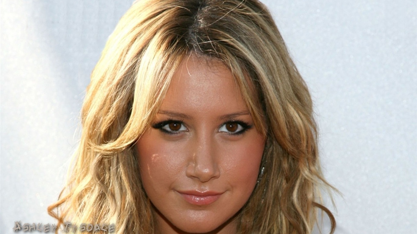Ashley Tisdale 阿什麗·提斯代爾美女壁紙(一) #3 - 1366x768