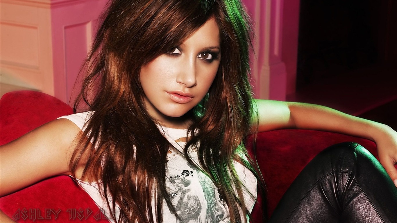 Ashley Tisdale 阿什麗·提斯代爾美女壁紙(一) #17 - 1366x768