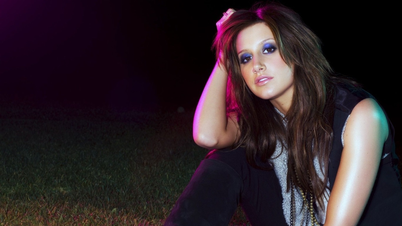 Ashley Tisdale krásné tapetu (2) #18 - 1366x768
